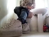 Crossdresser in tight Jeans and Sneakers