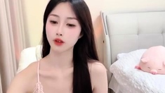 Hot Asian Babe Goes Crazy Jerking