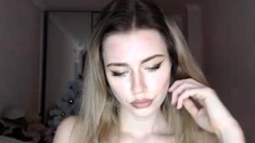 Amateur Webcam Teen Masturbates And Teases